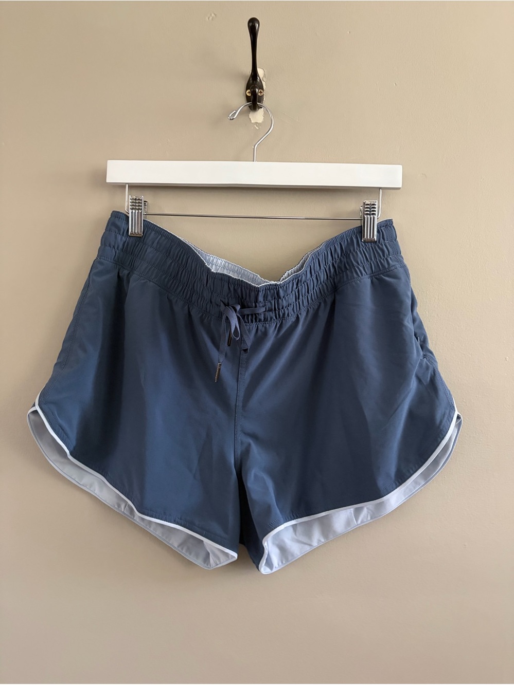 Lululemon Shorts Reversible Blue Size 10